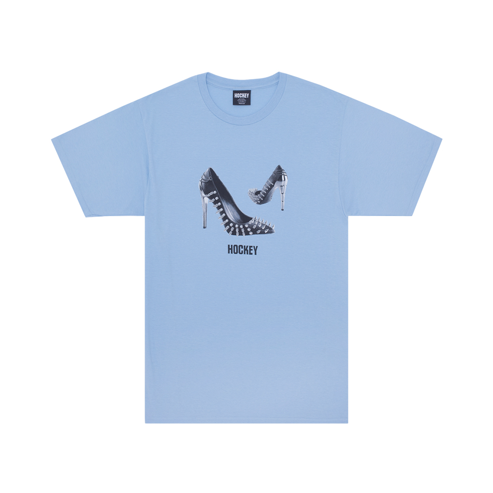 HOCKEY SPIKED HEEL TEE LIGHT BLUE